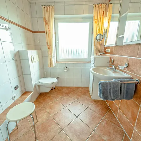 아파트 Statsraad Lehmkuhl *